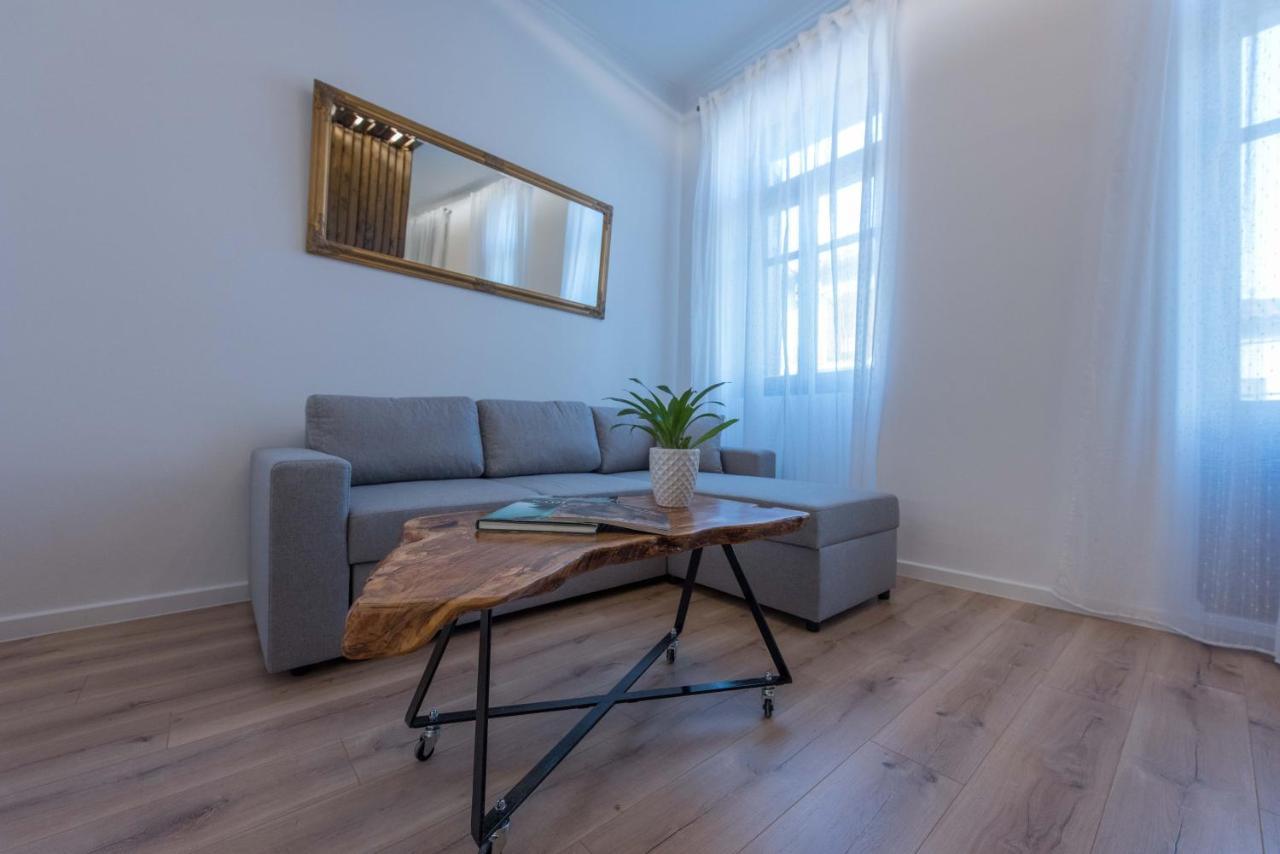 1571_suites A1 Apartment *