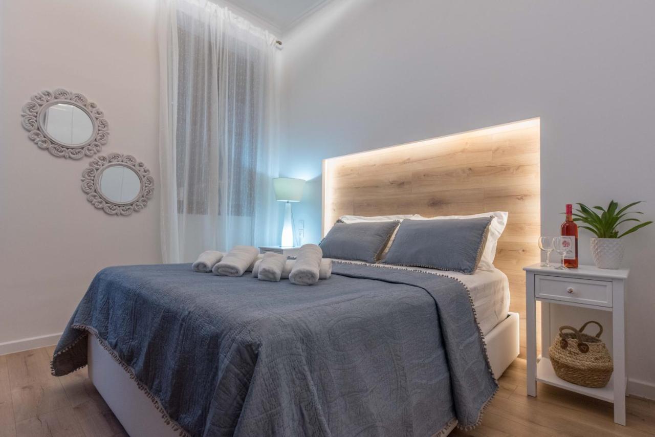 1571_suites A1 Nafpaktos